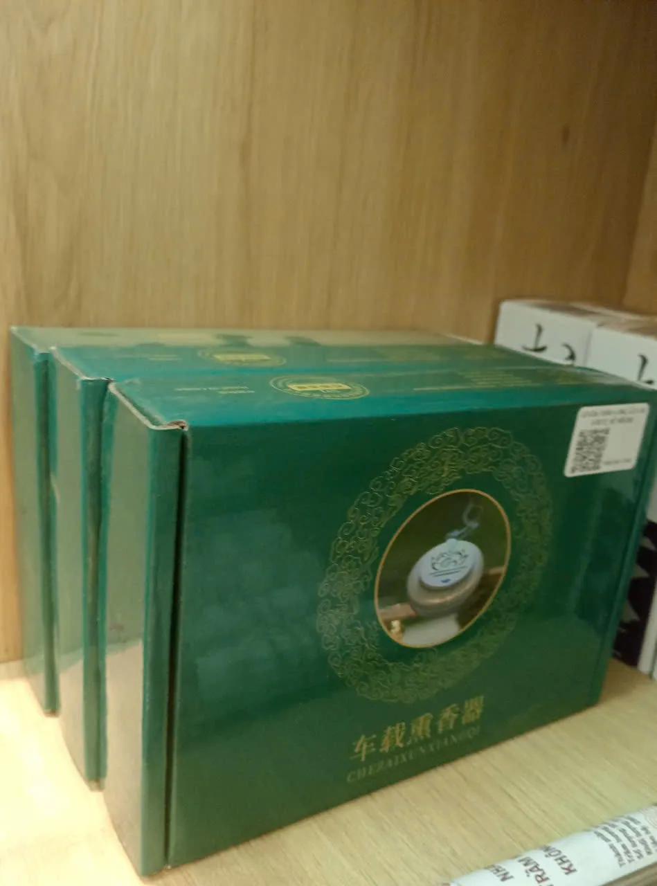 Mini Electric Agarwood Burner – Temperature Control Oud Heater with Timer (Smokeless)